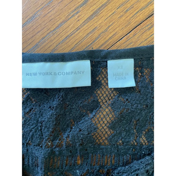 New York & Company Black Tank Top With Lace Size XS - Picture 2 of 5